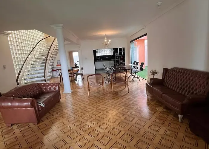 Casa Linda E Bem Localizada